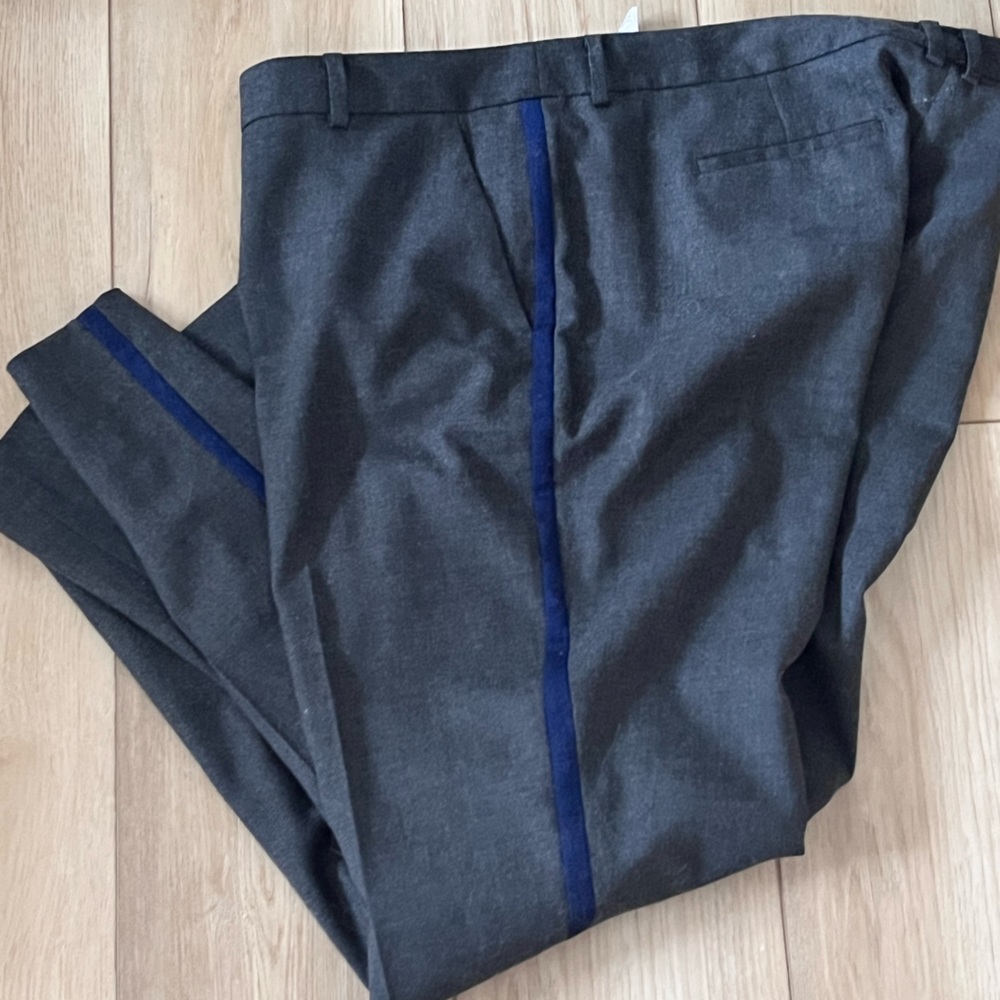 Brooks Brothers 1818 Red Fleece Gray wool trouser pant